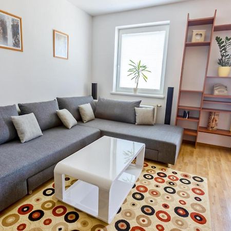 Apartman Hugo Velky Slavkov Exterior photo